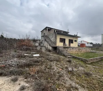 Kuća s građevinskom parcelom 1535 m2- Blizna - cover