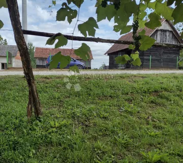 Opg imanje, ogromno zemljište, dodatna kućica - cover