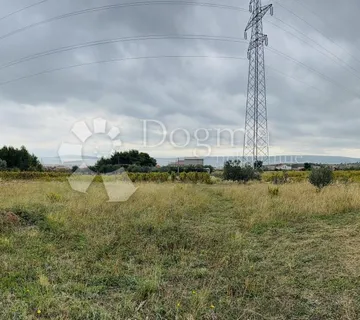 Prodaje se zemljište u Rudinama – M1 zona  - cover