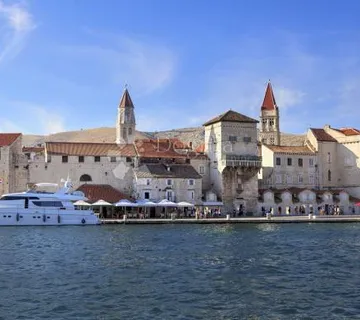 GRAĐEVINSKO ZEMLJIŠTE TROGIR - cover