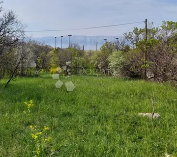 GRAĐEVINSKI TEREN SA GRAĐEVINSKOM DOZVOLIM - cover