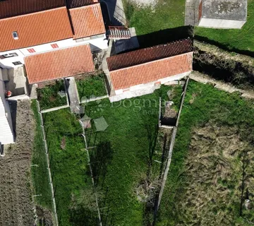 LABIN,kuća sa pomoćnim objektom u blizini grada - cover