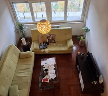 Penthouse s galerijom i terasom – jedinstven pogled i mir - cover