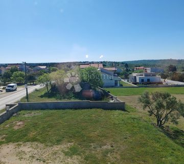 Trosoban stan s 2 balkona i terasom - Crno, Zadar - cover