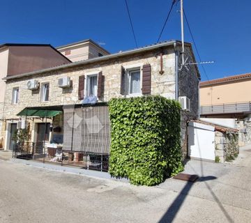 POREČ (okolica) - Kuća sa dva stana PRILIKA - cover