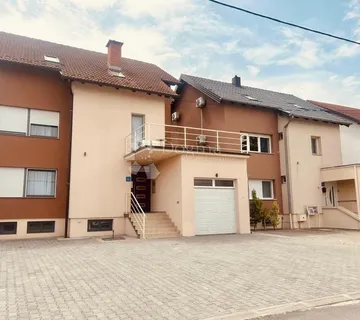 VUKOVAR - PREKRASNE VILE S POGLEDOM NA DUNAV - cover