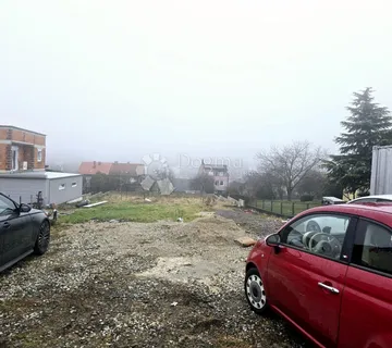 GORNJA DUBRAVA- ATRAKTIVNO GRAĐEVINSKO ZEMLJIŠTE - cover