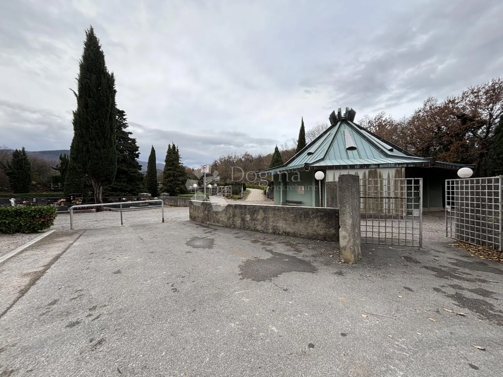 Grobno mjesto, Matulji - cover