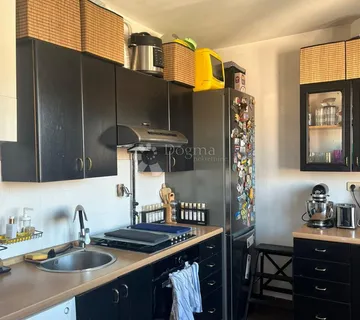 Prekrasan stan 70m2 na traženoj lokaciji! - cover