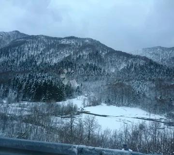 PRODAJE SE GRAĐEVINSKO ZEMLJIŠTE  BRUŠANE VELEBIT - cover