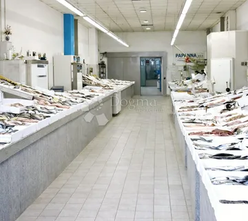 EXLUZIVNO !!! RIJETKA PRILIKA – RIBARNICA U TRŽNICI KVATRIĆ - cover