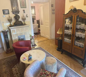 Raskoš građanskog stana u srcu Zagreba – spoj klasike i prestiža - cover