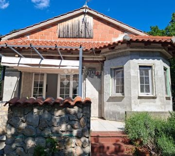 Jablanac – robinzonska kućica okružena prirodom, s pogledom na more i otok Rab - cover