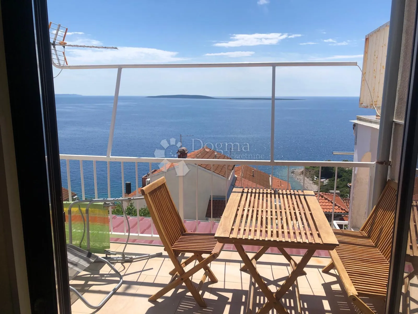 Stan s pogledom na more Martinščica - cover