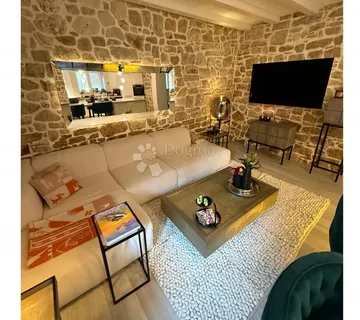 MODERNA STARINA NA UGLJANU - cover