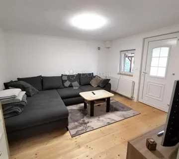 Dvoetažna kuća s dvije stambene jedinice Koprivnica, Starigrad - cover