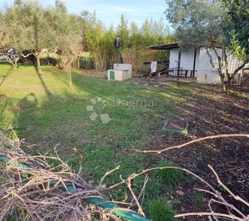 ZEMLJIŠTE S OBJEKTOM NA ODLIČNOJ LOKACIJI, BLIZINA URBANIZACIJE!  - cover