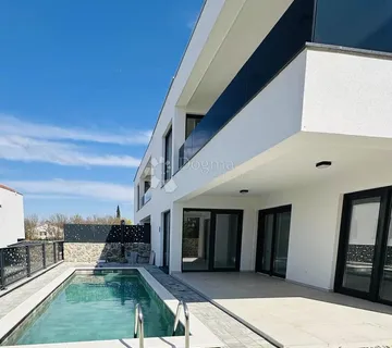 Villa s bazenom, pogledom na more, uporabnom dozvolom ! - cover