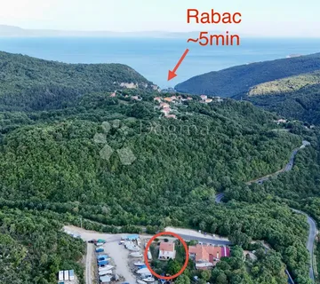 SAMO U PONUDI NAŠE AGENCIJE!!! LABIN, kuća na idealnoj lokaciji između Labina i Rapca - cover