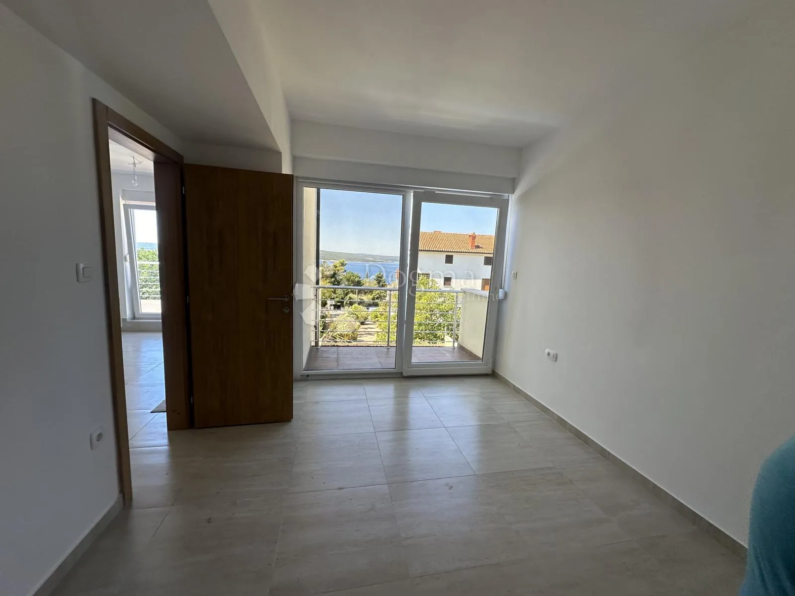 Crikvenica 88m2 apartman 350m od mora  - cover