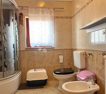 2 STANA NA ODLIČNOJ LOKACIJI U ROVINJU  - cover