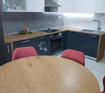 BILICE – MODERAN 3-SOBAN STAN S DVIJE TERASE I POGLEDOM - cover