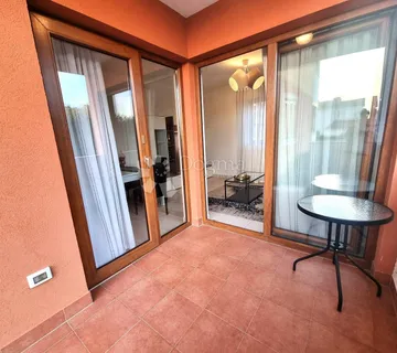 Stan u Novigradu-Istra  - cover