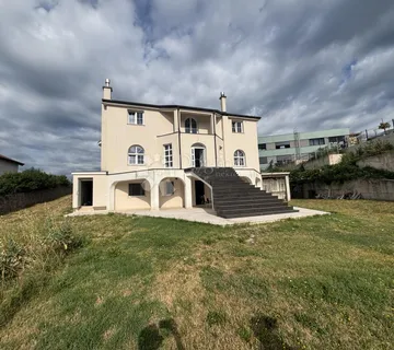 KASTAV, Brnčići, kuća 320m2 - cover