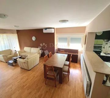 Komforna obiteljska kuća s tri odvojene stambene jedinice – Kraljevečki Novaki, Sesvete - cover