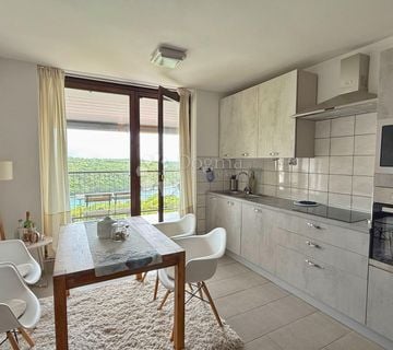 NAJBOLJA LOKACIJA U MARČANI, APARTMAN 1. RED DO MORA - cover