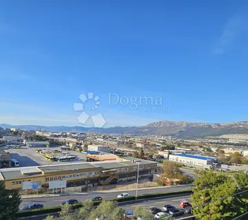 Trosoban stan na Ravnim njivama! - cover