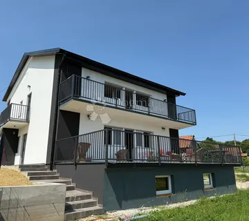 INTERESANTNA KUĆA U NOVOM MAROFU - cover