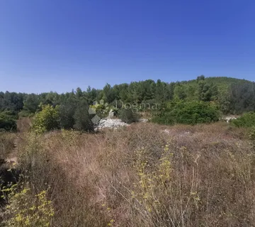 Kamena kućica na poljoprivrednom zemljištu , ATRAKTIVNO NA MIRNOJ LOKACIJI - cover