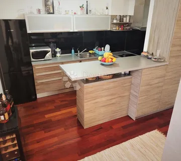 Moderan i useljiv dvosoban stan s loggiom, 52 m2, Trešnjevka - cover