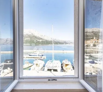 Korčula, kuća na prodaju 1. red do mora  - cover