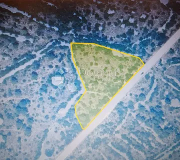 BRODARICA - građevinsko zemljište 4874 m2 - cover