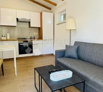 OPATIJA, STAN 32m2, DUGOROČAN NAJAM - cover