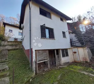 Samostojeća katnica 113m2 s prostranim voćnjakom i pogledom - Gornja Kustošija (Potencijal za uređenje) - cover