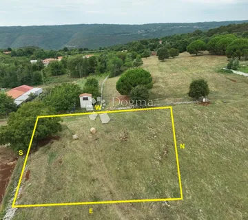 PREKRASNA LOKACIJA SA GRAĐEVINSKOM DOZVOLOM ZA VILLU SA TRADICIONALNIM ELEMENTIMA ISTRE  - cover