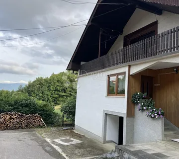 Kuća s velikim zemljištem – idealno za turizam i obiteljski život - cover