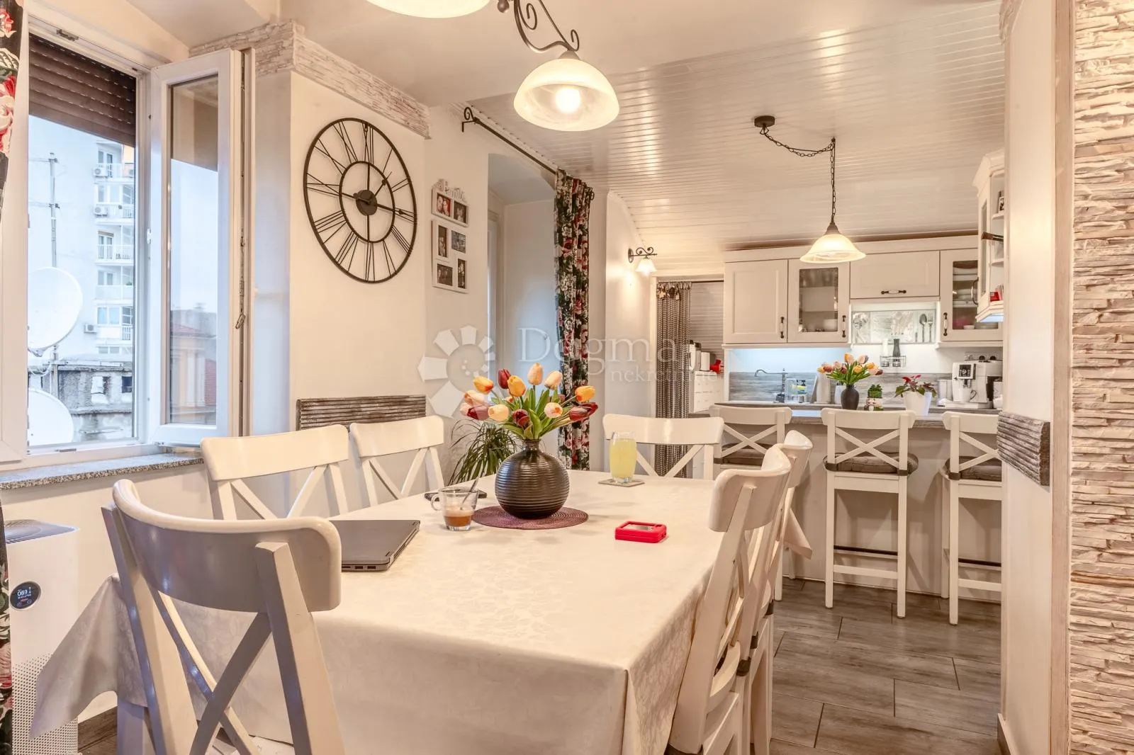 Belveder, 3S+DB,  83m2 (100 m² u naravi), novoadaptiran, oprema u cijeni (ključ u ruke), bez ulaganja! - cover