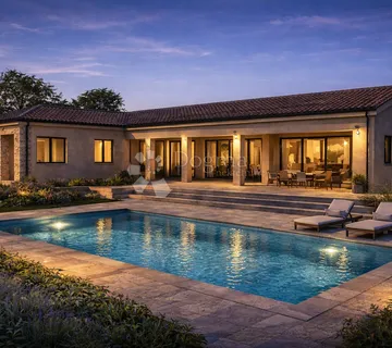 PRILIKA: Građevinsko zemljište s građevinskom dozvolom i pogledom na MORE! - cover