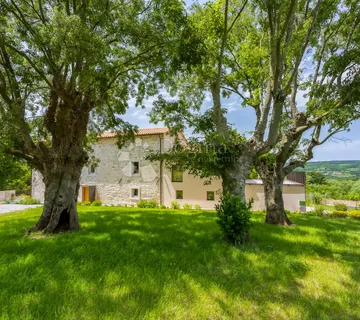 ISTARSKI SAN - Kuća koja odiše toskanskom elegancijom - cover