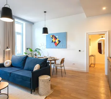 2 prekrasna stana na TOP lokaciji-Donji grad!!! - cover