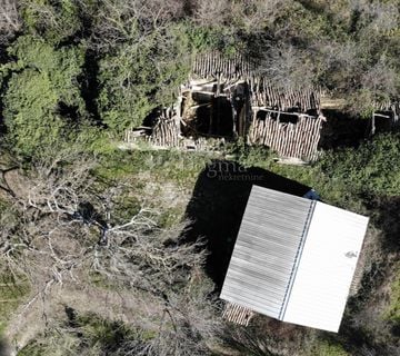 Draguć, kamena kuća za adaptaciju s 17.000 m2!! - cover