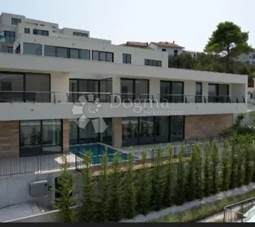 Moderna vila sa bazenom  IV - cover