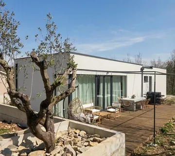 Labin - Moderna prizemnica na odličnoj lokaciji - cover