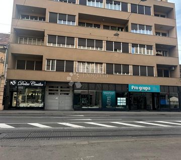 Prodaje se poslovni prostor 68,45 m2 u srcu grada, strogi centar - cover