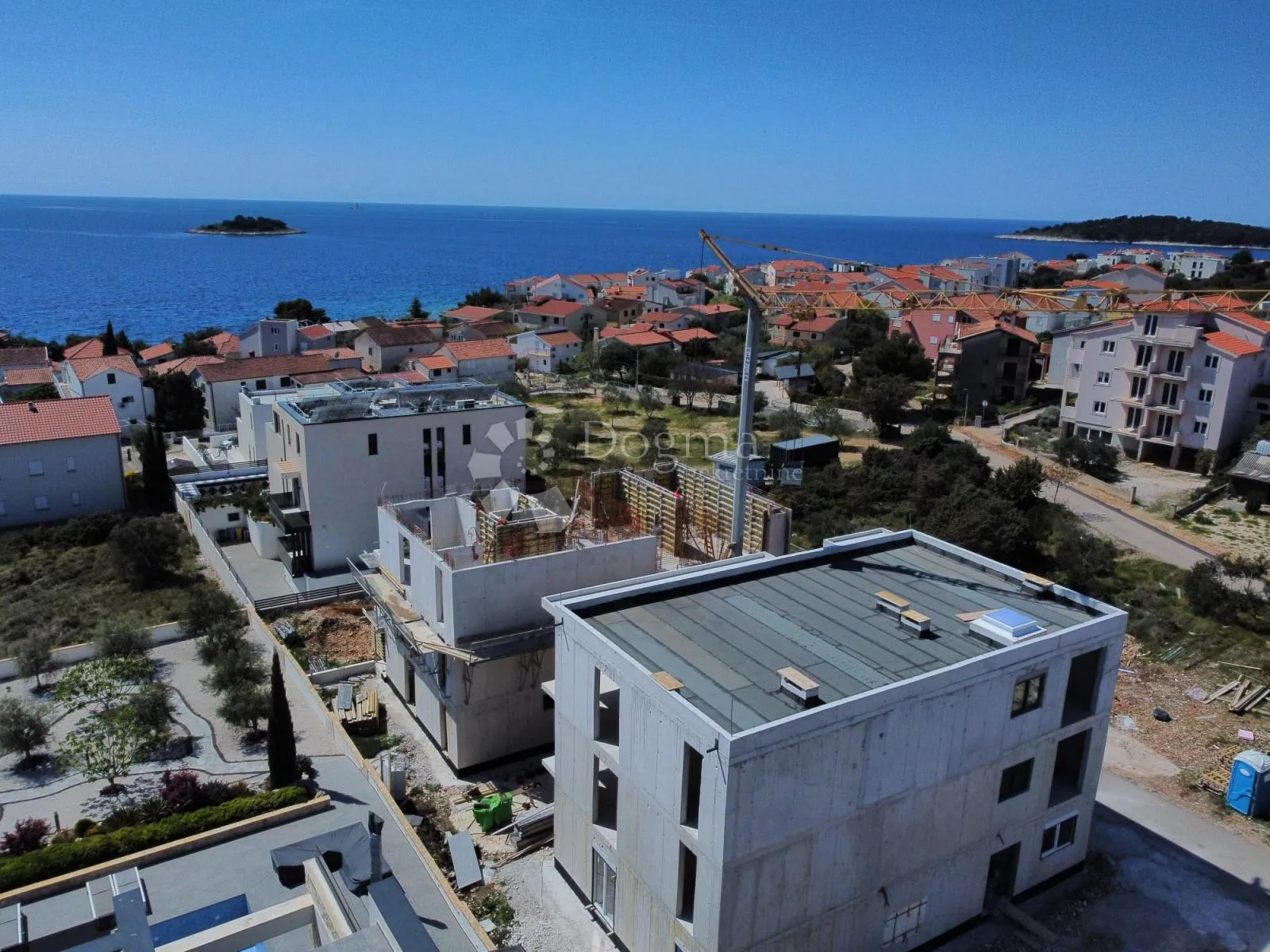 ROGOZNICA- STAN S LIJEPIM POGLEDOM BLIZU MORA s6 - cover