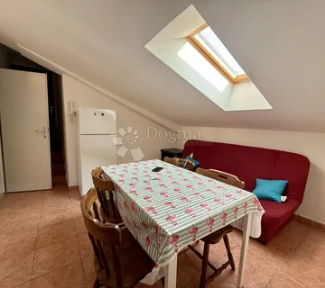 Stan centar, izvrsna lokacija - cover